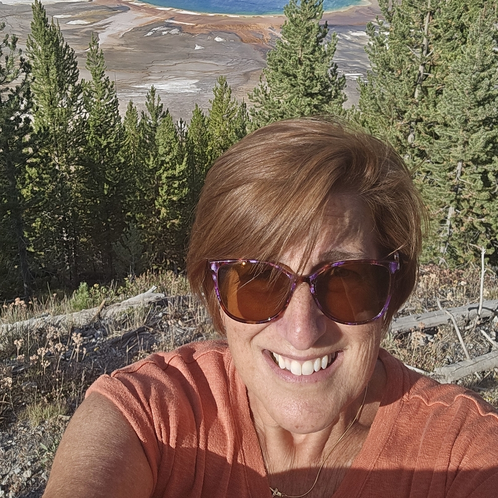 Meet your Posher, Michele